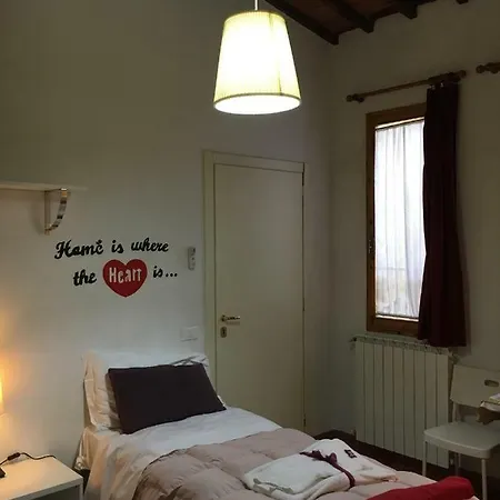 La Casa Fiorentina Pensión *